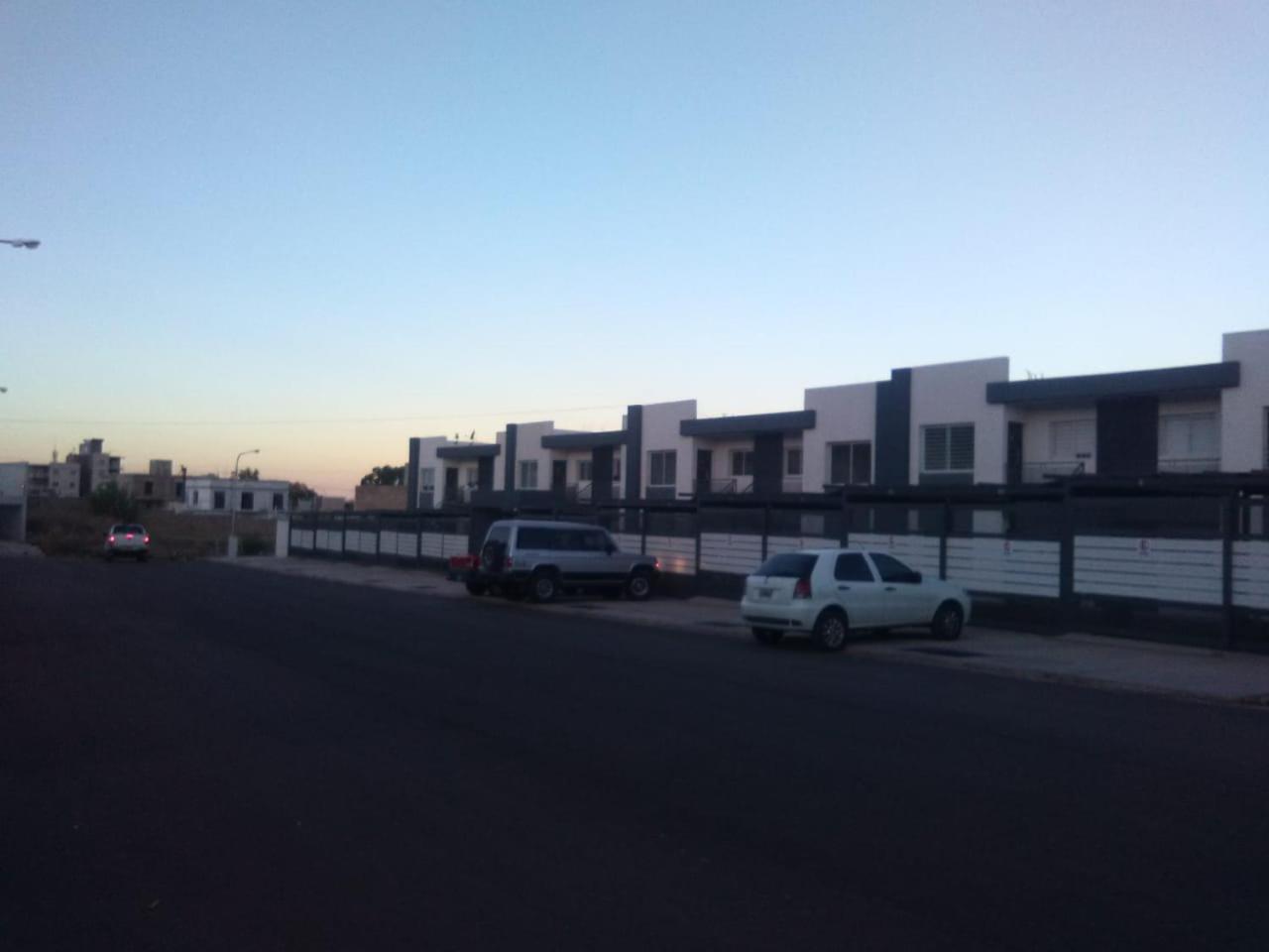 Departamentos Boutique De Disenador " Terraza 26 " - Cochera - Vista A La Montana - Cancelacion Gratuita - Sin Pagar Por Adelantado Mendoza Esterno foto